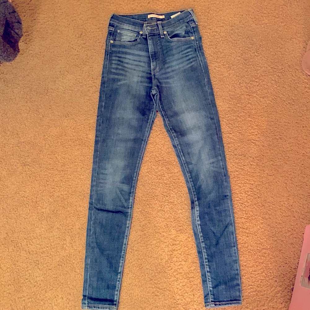Levi’s high rise super skinny 27